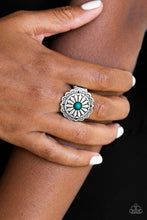 Load image into Gallery viewer, Daringly Daisy Green Ring - Paparazzi
