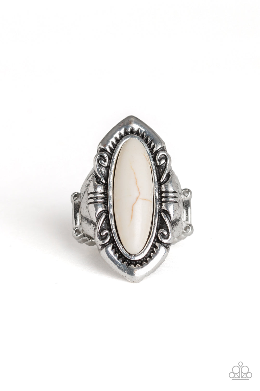 Santa Fe Serenity White Ring - Paparazzi