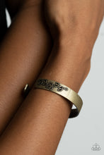 Load image into Gallery viewer, Frond Fable Brass Bracelet - Paparazzi
